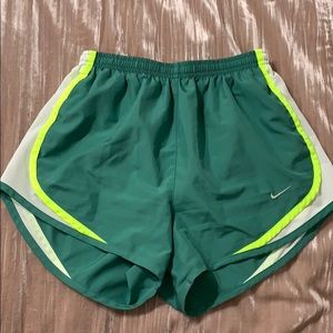 green contrast nike shorts
